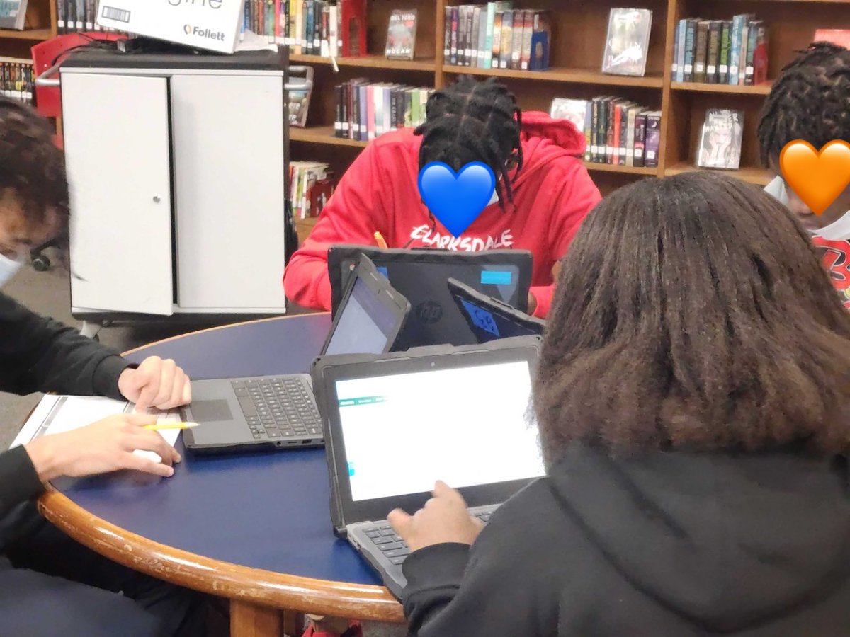 K1Education's tweet photo. Algebra I students at Clarksdale High school work hard during student tutorials led by #KidsFirst coach Adrienne Graham. The #Kids practice problem-solving using Desmos Graphing Calculator. #KidsFirstAlways #StudentTutorials https://t.co/9VsJGehGOa