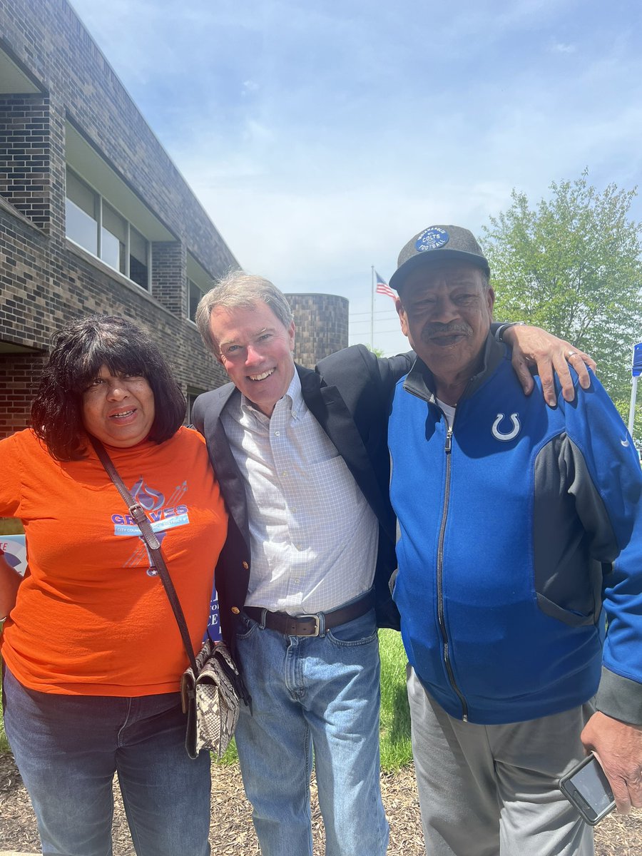 MayorJoeForIndy's tweet photo. Next stop:
Early voting in the City of Lawrence with Team @DebWhitfield! ๐ณ๏ธ
#MayorJoeforIndy #WeNeedJoe https://t.co/zShXgfbbGk