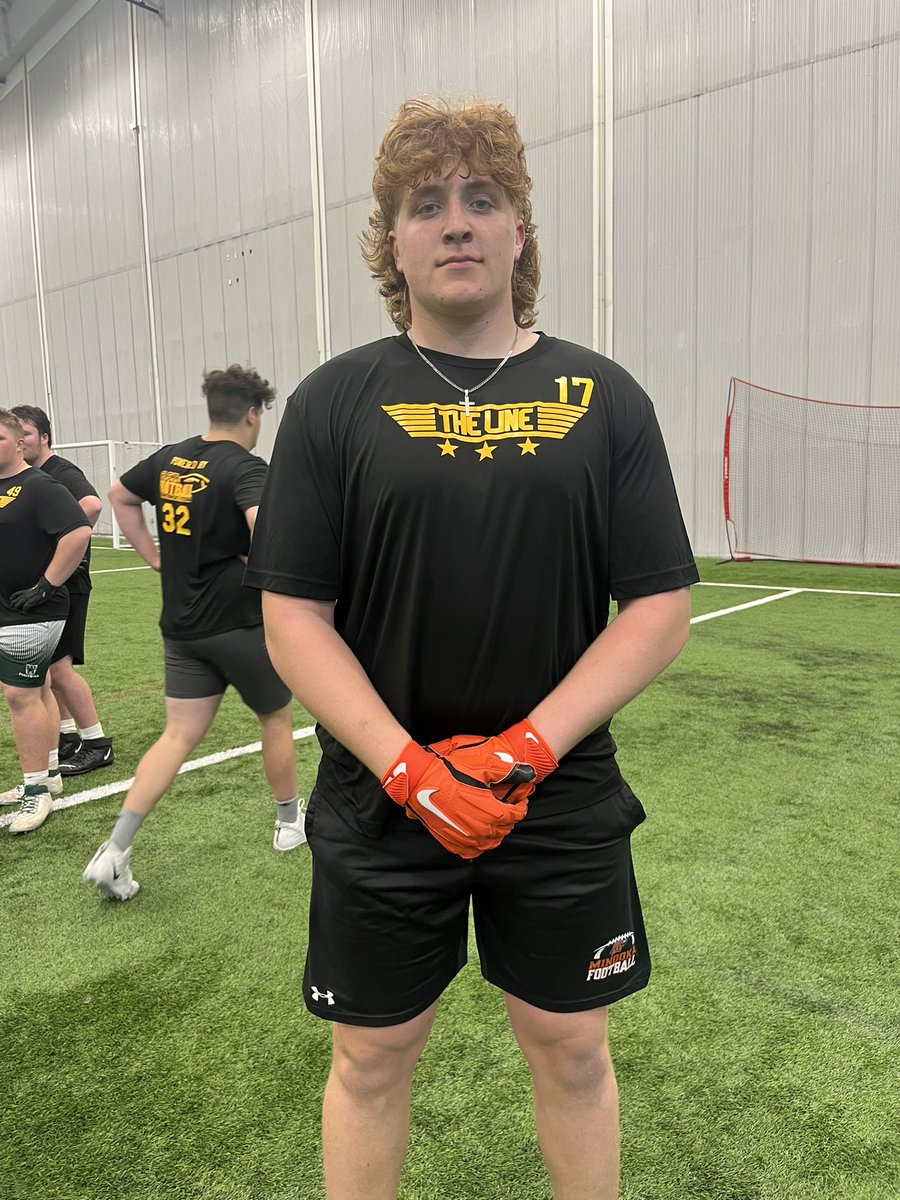 NWahlScouting's tweet photo. The vicious consistent physicality of Minooka 2024 OT @BarrowmanBrady is outstanding to watch. Also love his highly active footwork. A few  D1 offers already, and should have several more by summer camp season. 6’5 275. #TheLineIA https://t.co/fC98EtRsIh