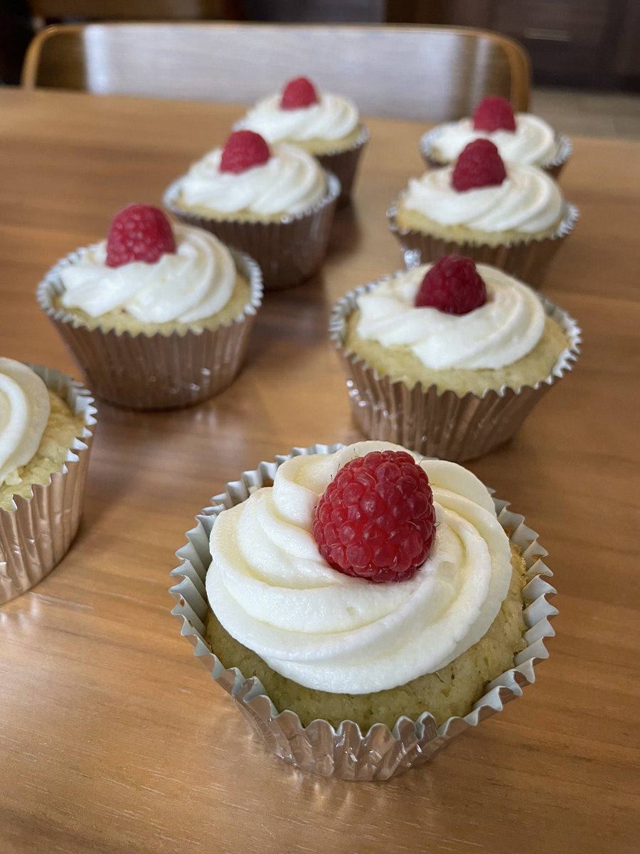 JenO_Eh's tweet photo. 8 hours of work. ~100 cupcakes baked, 60 cupcakes decorated, 20 cupcakes trashed (respect the science and substitute ingredients at your own risk), 20 extras frozen. https://t.co/a1b9rJAK9H