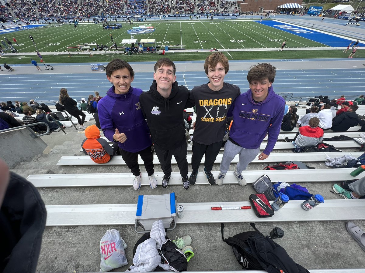 JCSD_Track's tweet photo. The 4x800 of Alex Wear, Carson Lane, Aidan O’Connor, and Brayden Picken are Drake Relays Runners-up. https://t.co/6cqJMUTYAP
