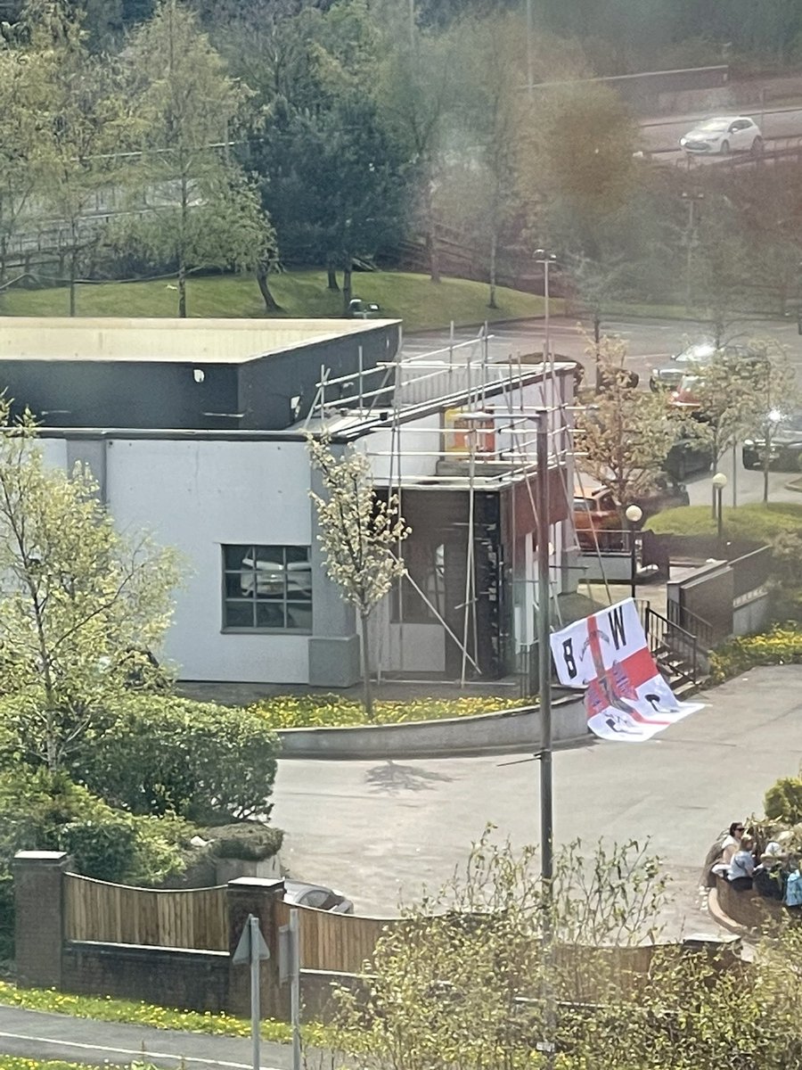 bananacakes207's tweet photo. @OfficialBWFC @BrittanToby @marcus_bwfc 
A potential new BWFC pub? We reckon it has some potential! And we could help out 😂 ⚽️ 

@Mullybobsj @katie_mullly https://t.co/rJl1E6kGkB