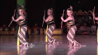 Kisah tentang prajurit perempuan dan kepiawaian mereka dalam berperang diabadikan dalam beragam tari Bedhaya di Surakarta dan Yogyakarta. Sebagai contoh tarian Retno Tinandhing, diilhami olah gerak prajurit perempuan Jawa, masih ditampilkan di Keraton Surakarta.