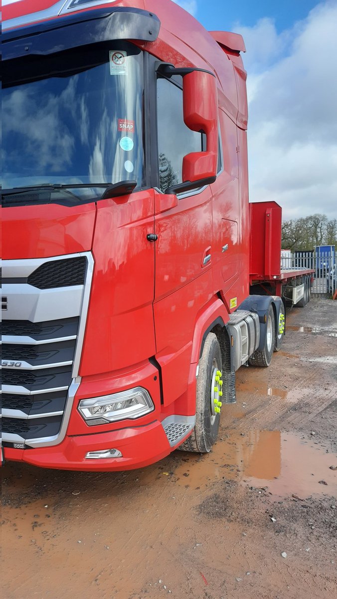 PriorityDevon's tweet photo. Sneaky peak of our new addition to the fleet #DAF #Priority https://t.co/HvWC1dsQdv