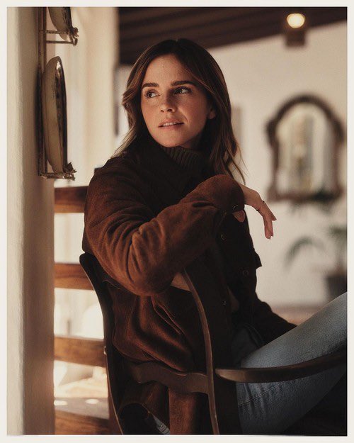 EmmaWatson_Fra's tweet photo. 🤎 https://t.co/PEePpSFNti
