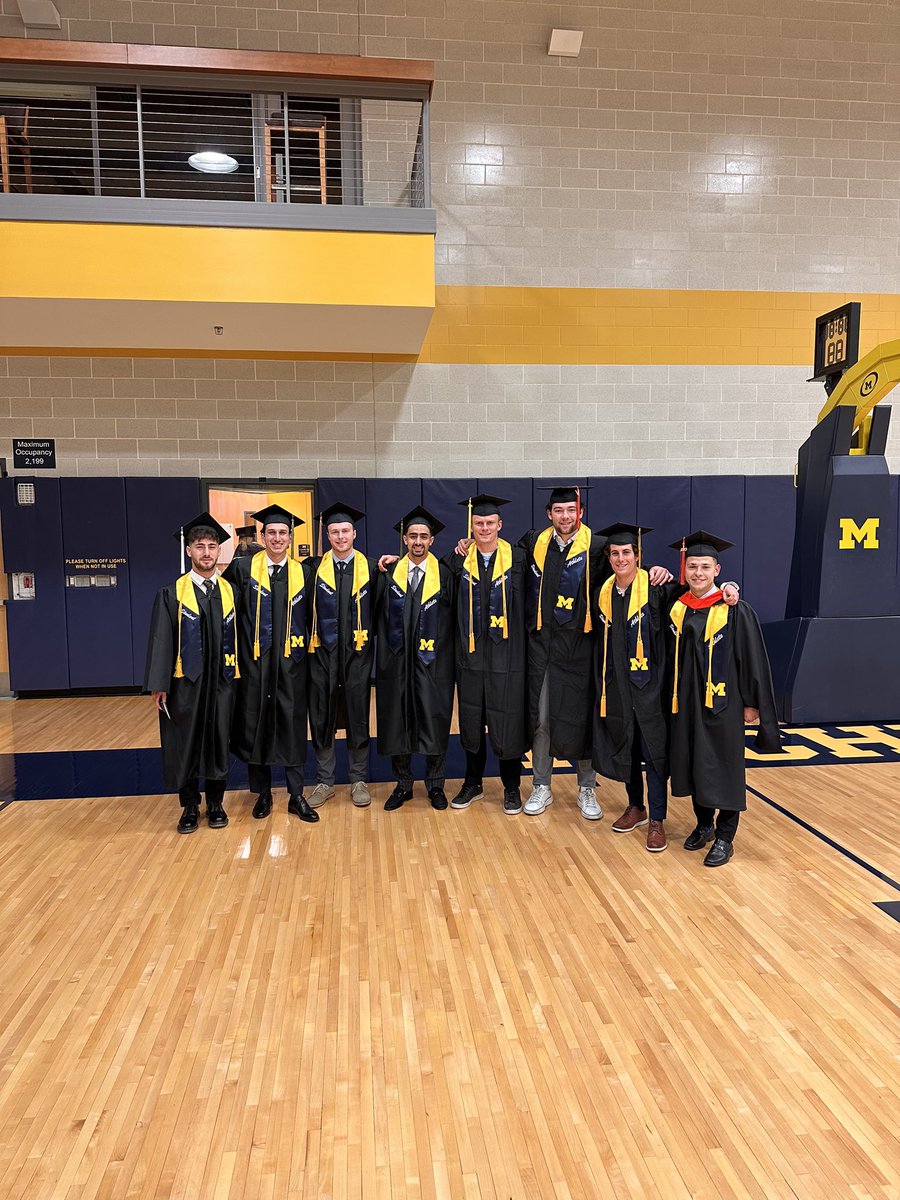 Congrats to our most recent graduates! 

#MGoGrad #GoBlue 〽️