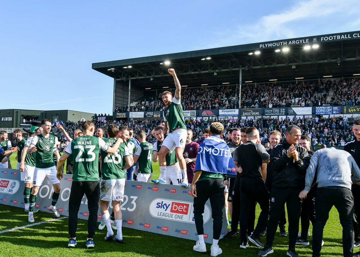 Argyle's tweet photo. 🧱 Dan Scarr is Magic. 

#pafc https://t.co/NsLPgcGhVV