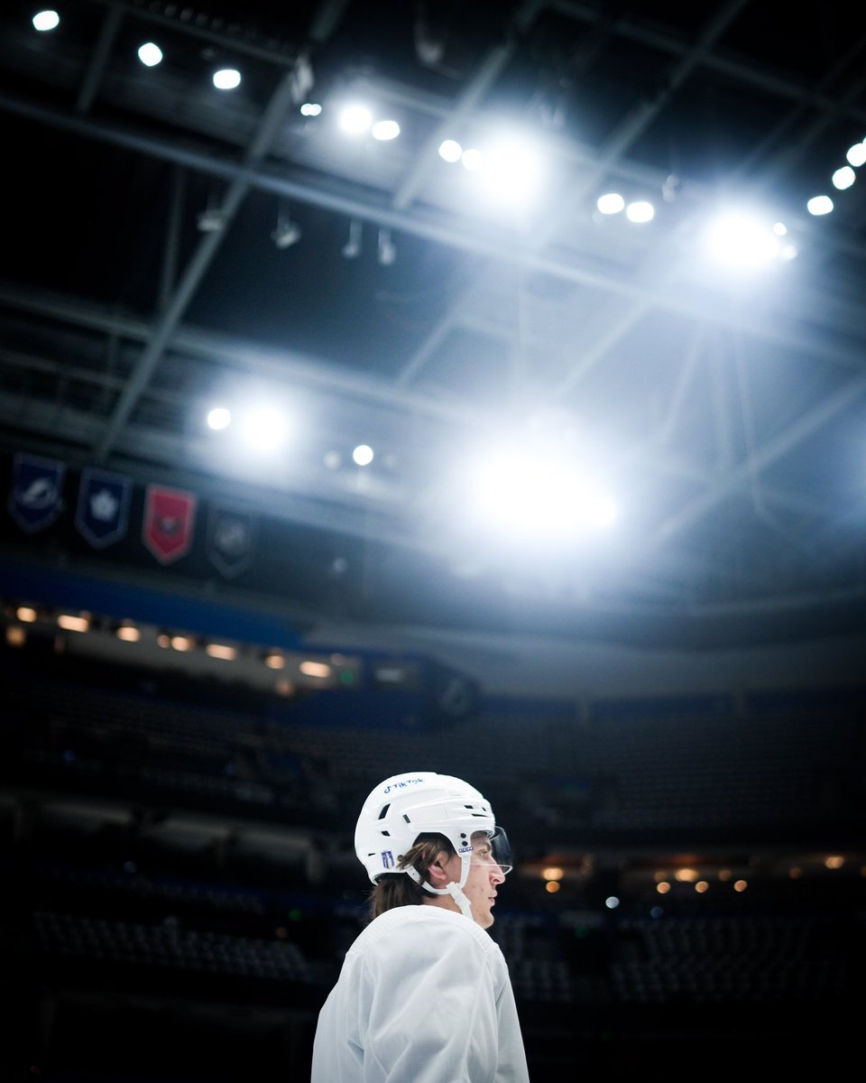 MapleLeafs's tweet photo. Clocking in ⏰ https://t.co/jb2CQC7B57