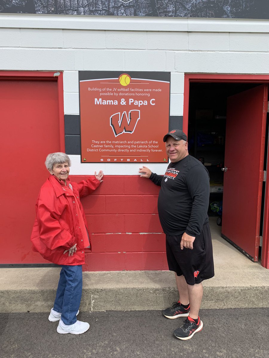 LWFirebirdsSB's tweet photo. Big day here at Lakota West! Honoring Mama and Papa C for all they have done for our community and our alumni @s_fish00 in her fight against JM! 🥎❤️💙 #LWSF @FirebirdTweets @LakotaWestAD @LakotaDistrict @westfirebirds https://t.co/8aNzVumL6L