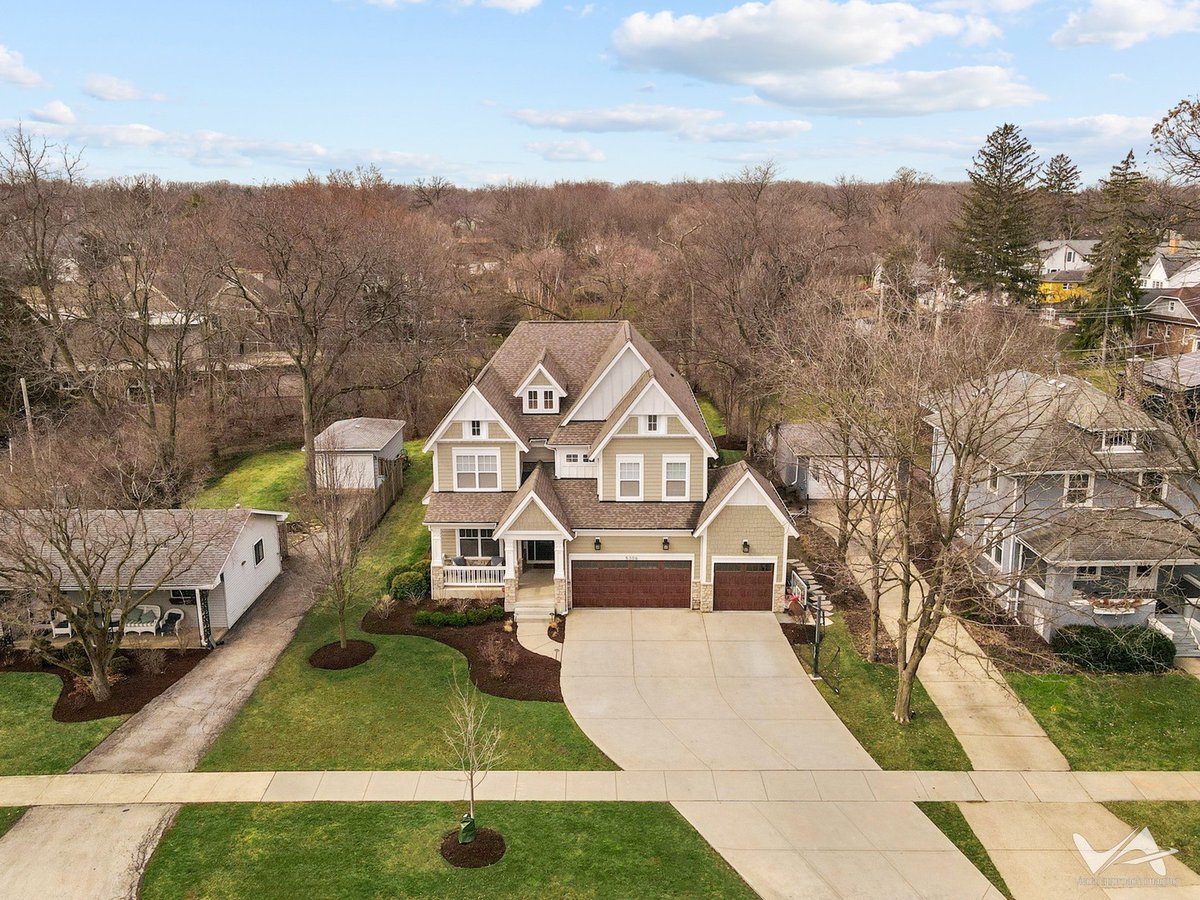 KCroweRA's tweet photo. I would love to show you my #listing at 5306 Carpenter Street #DownersGrove #IL  #realestate https://t.co/qCbcIPdnZP https://t.co/A6f5XBL1lK