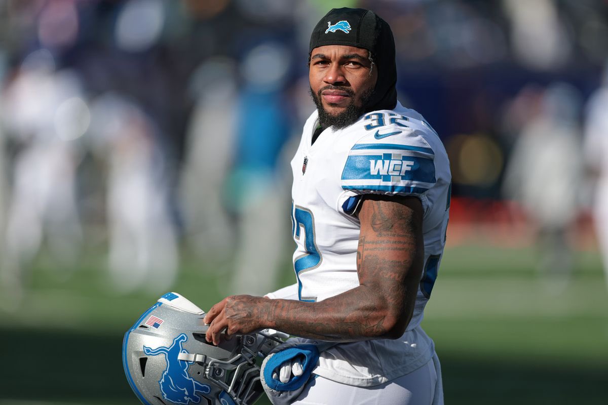jasrifootball's tweet photo. BREAKING: #Eagles are trading for #Lions RB D’Andre Swift, per @RapSheet 

WOW https://t.co/9RNootZZfT