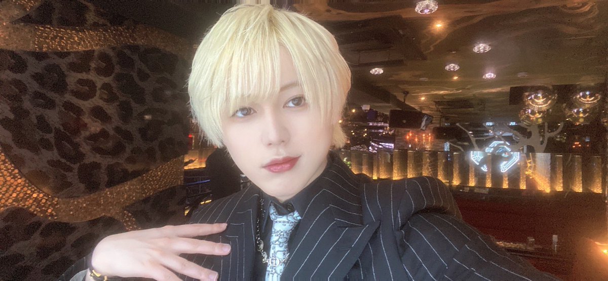 CYggdrasill's tweet photo. 【Yggdrasill News】
☆急成長⤴️
4月昇格祭を終えたばかりで更に幹部補佐に昇格し、ユグ本を支える幹部としての頭角を表している“霧嶋薫幹部補佐”😆ランキング上位なるか⁉️

☆約100名近くのキャストを抑えて‼️
今年から更に支えてくださる姫が増加中の“とちおとめいちご”🙌先日も飲み直し頂きました✨ https://t.co/LaBcr9ChVT