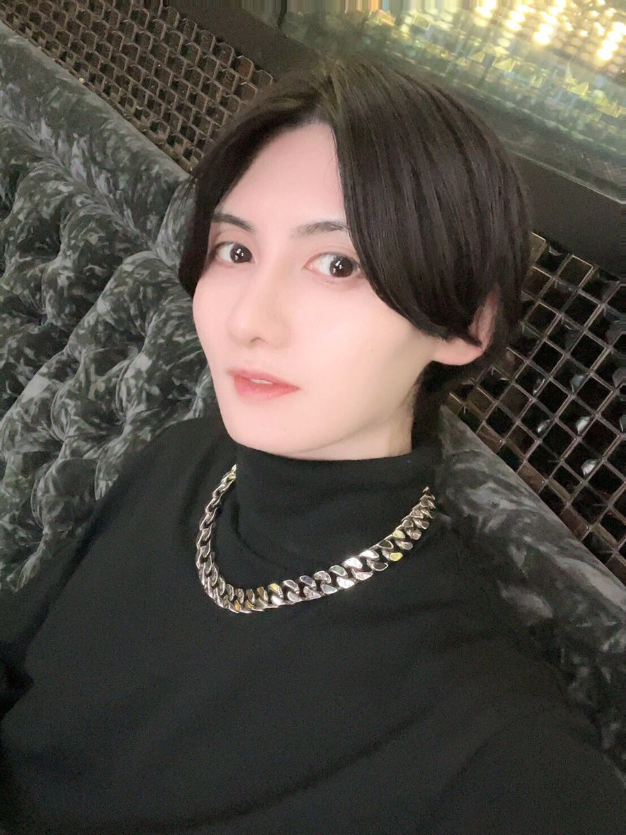 CYggdrasill's tweet photo. 【Yggdrasill News】
☆急成長⤴️
4月昇格祭を終えたばかりで更に幹部補佐に昇格し、ユグ本を支える幹部としての頭角を表している“霧嶋薫幹部補佐”😆ランキング上位なるか⁉️

☆約100名近くのキャストを抑えて‼️
今年から更に支えてくださる姫が増加中の“とちおとめいちご”🙌先日も飲み直し頂きました✨ https://t.co/LaBcr9ChVT