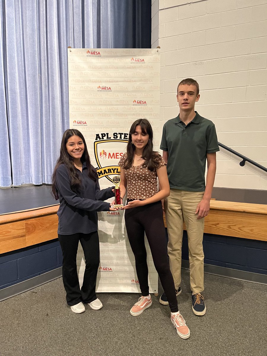 pnearyLRHS's tweet photo. Congrats to the ⁦@hcpss_lrhs⁩ MESA teams on 1st &amp; 2nd place in 2 competition categories! Thank you ⁦@JHUAPL⁩ STEM programs! #hcpssmesa https://t.co/jWvY7kNJyp