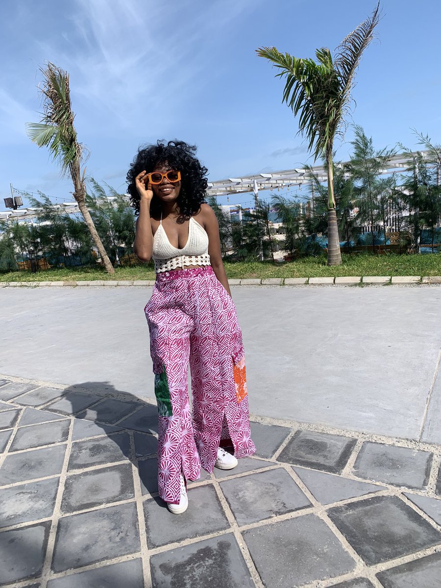 Khadijatt_'s tweet photo. Outfits:@khadcouture55 
Search khadcouture on Instagram to order. https://t.co/nAIzyQLYV2