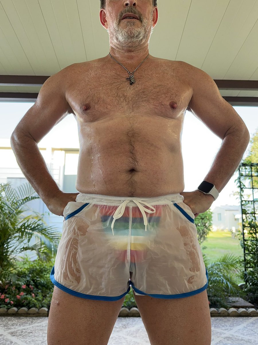 n2_briefs's tweet photo. Shirt on or shirt off?
⬅️ 🤔 ➡️
#GoSoftwear #RipStop #Mesh #2xist #YBack #Thong #DadBod https://t.co/mJrumiEB6x