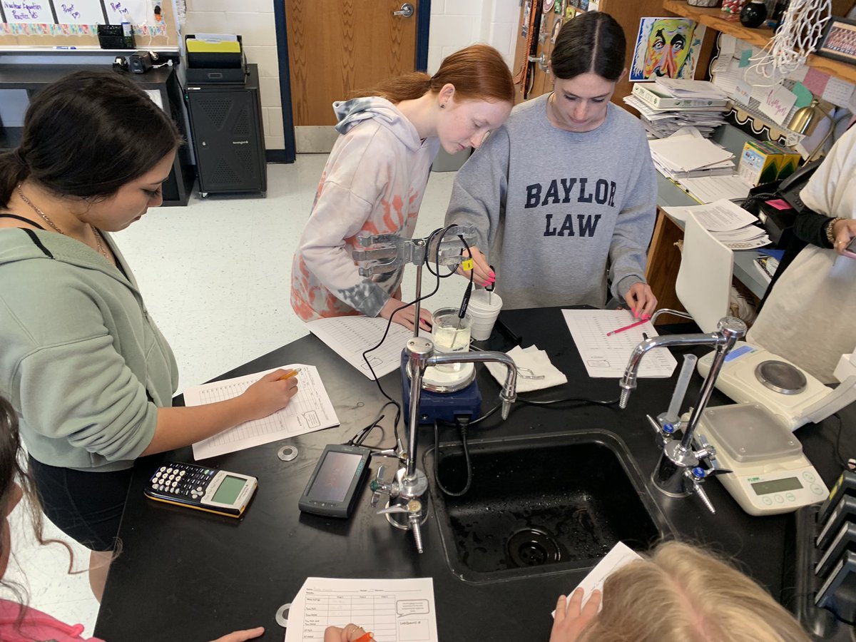HenyonChem's tweet photo. 👩🏻‍🔬Calorimetry calculating Chemists!  Fun day today!

@AledoISD @AledoISDAdvAca @BearcatsofAledo https://t.co/ONBZx27upn