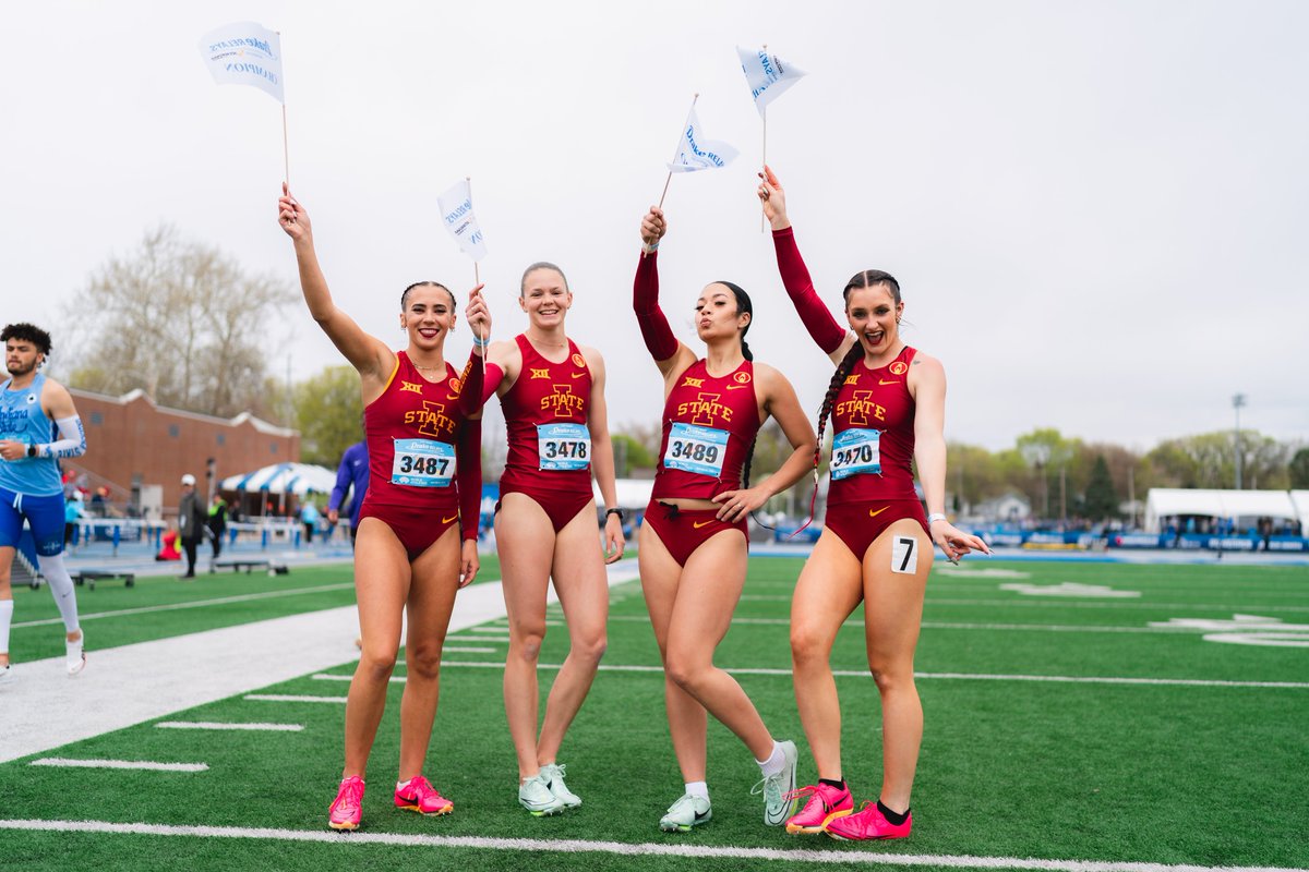 CycloneTrackXC's tweet photo. 𝗪𝗔𝗩𝗘 𝗧𝗛𝗘 𝗙𝗟𝗔𝗚.

Kaylyn Hall, Katie Ruffener, Kat Vlahovic and Mackenzie Carney are your Drake Relays Champions in the shuttle hurdle relay! The squad earns the first title for ISU since 2019 with a time of 55.97.

#CycloneSZN https://t.co/b3r6PDO1zm
