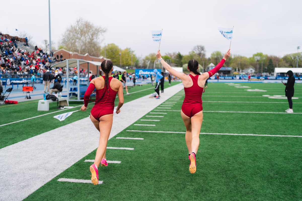 CycloneTrackXC's tweet photo. 𝗪𝗔𝗩𝗘 𝗧𝗛𝗘 𝗙𝗟𝗔𝗚.

Kaylyn Hall, Katie Ruffener, Kat Vlahovic and Mackenzie Carney are your Drake Relays Champions in the shuttle hurdle relay! The squad earns the first title for ISU since 2019 with a time of 55.97.

#CycloneSZN https://t.co/b3r6PDO1zm