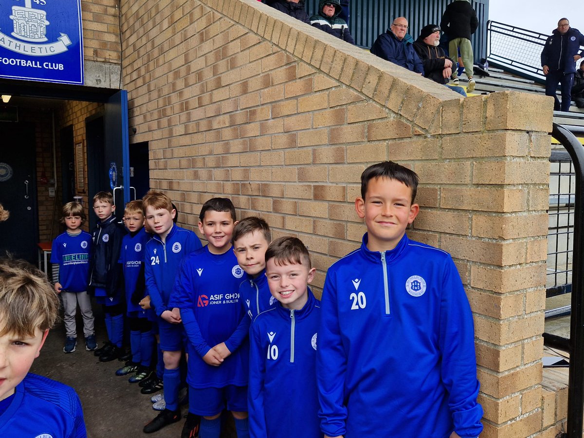 PrestonAthletic's tweet photo. Big thanks to @MWAFC 2014s for being mascots today down the Pennypit https://t.co/7n30ugZTdX