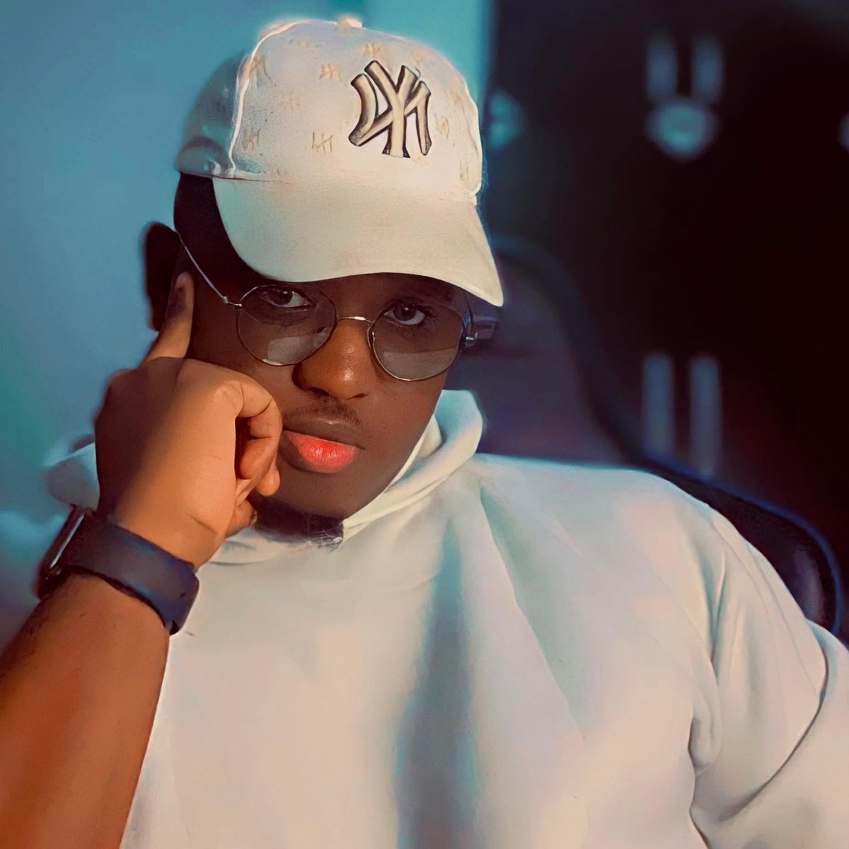 Design Chief Priest tweet media