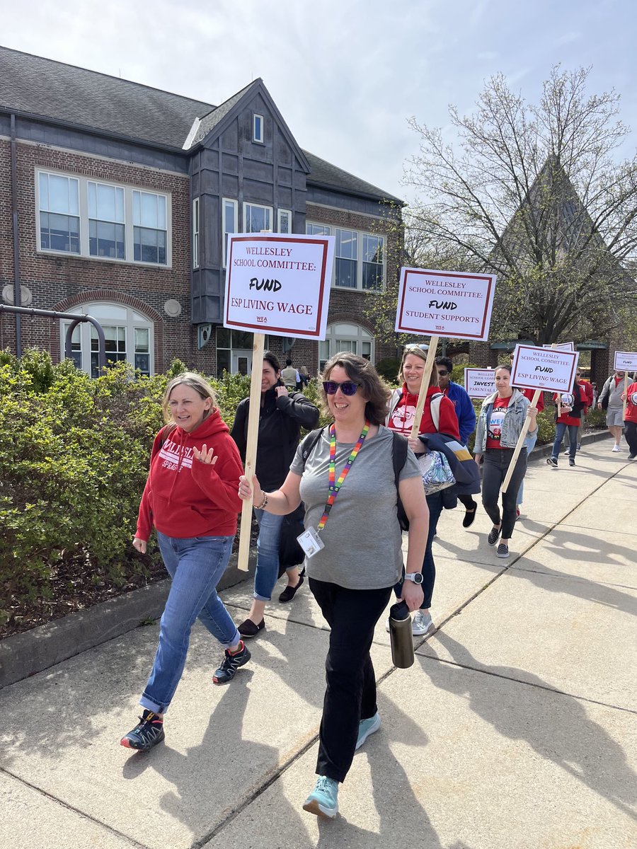 WEAunion's tweet photo. Sprague Educators walking out on Friday. WHAT WILL IT TAKE? #FairFive #1u https://t.co/BZjNQBOy2f