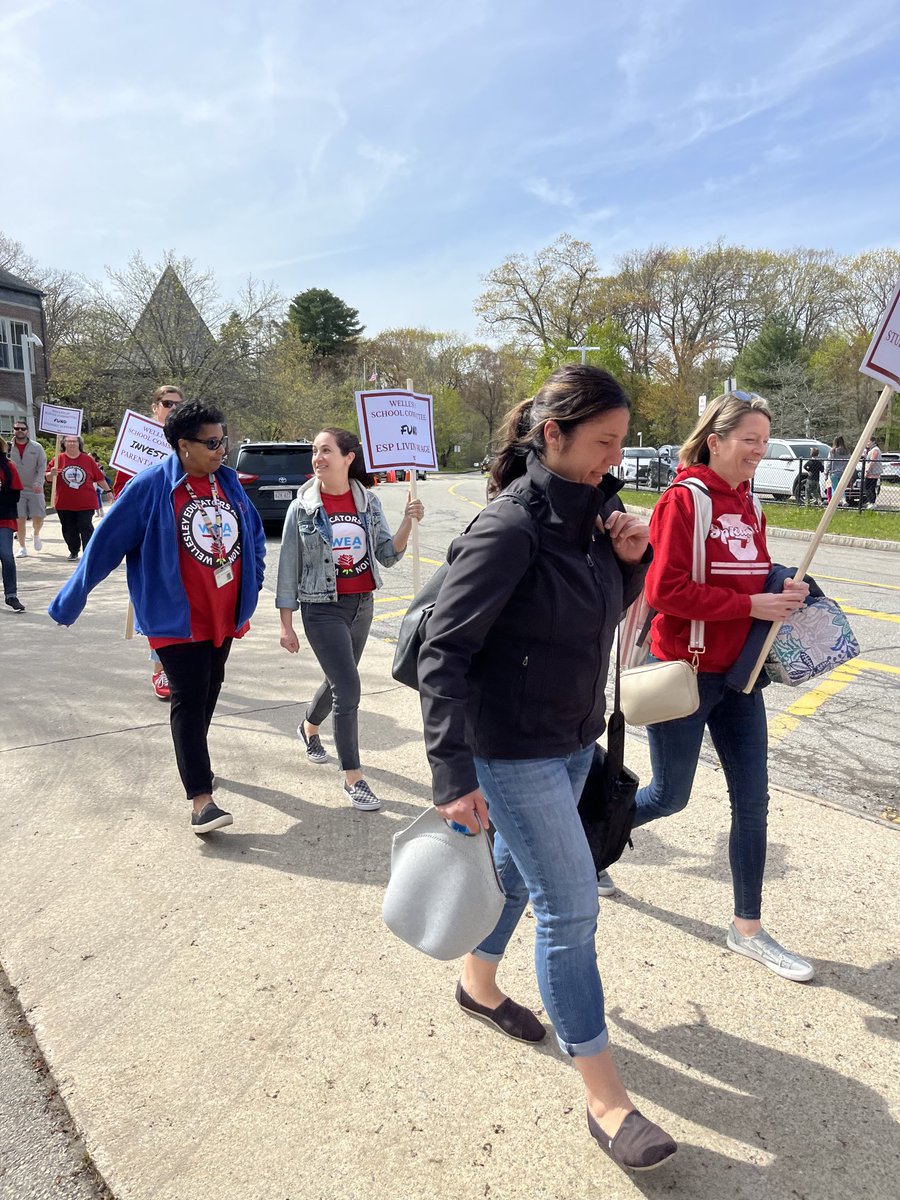 WEAunion's tweet photo. Sprague Educators walking out on Friday. WHAT WILL IT TAKE? #FairFive #1u https://t.co/BZjNQBOy2f