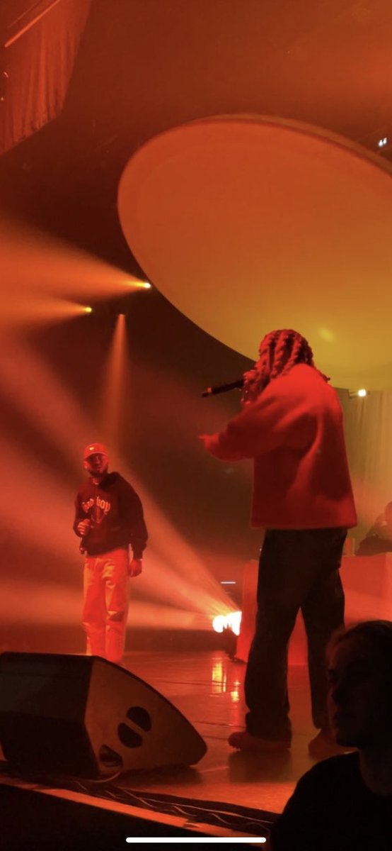 mxencvdh's tweet photo. Quand Green Montana et son équipe te donne de la force et porte des vêtements de ta marque de streetwear ça donne ça 🤷‍♂️ 
THE SAD BOY EXPERIMENT https://t.co/RB2pjVCGaW