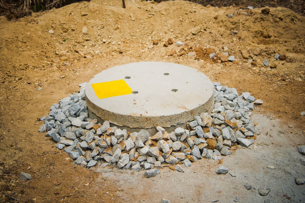 C2CVoice's tweet photo. Campus 2 Community partnered with EY GDS and their volunteers to install 60 groundwater recharge pits in Biopark 2 of BU, contributing towards SDG 8 and 17 for clean water and partnerships for goals. Together, we built a sustainable future! #sustainability #SDGs #partnerships https://t.co/dvXGkLBPyT