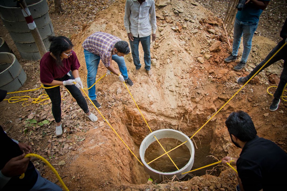C2CVoice's tweet photo. Campus 2 Community partnered with EY GDS and their volunteers to install 60 groundwater recharge pits in Biopark 2 of BU, contributing towards SDG 8 and 17 for clean water and partnerships for goals. Together, we built a sustainable future! #sustainability #SDGs #partnerships https://t.co/dvXGkLBPyT