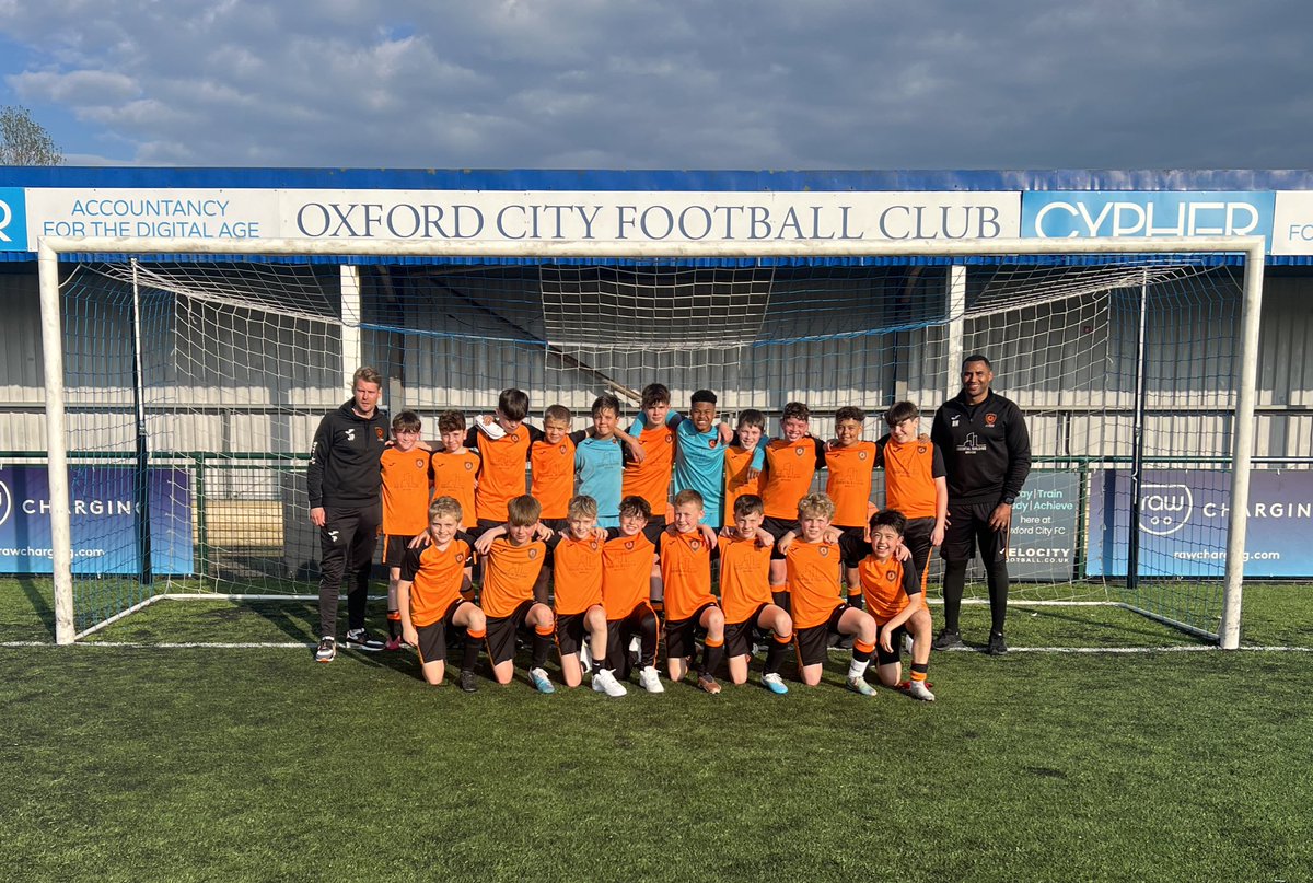 JermaineRene86's tweet photo. @jpluk Winners and Loser in football and today wasn’t our day but to me you guys are winners and have been amazing all year. Congrats on winning the league &amp; the regionals. 🟠⚫️🟠⚫️🟠⚫️🟠 @JPProFootball https://t.co/oeR3XM1YFo