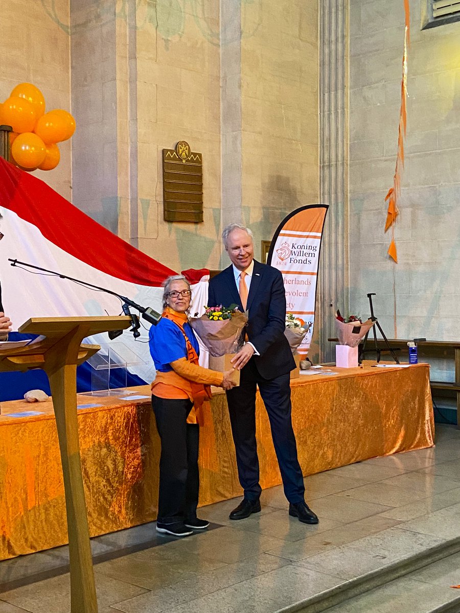 KvanOosterom's tweet photo. Games, fun, flowers for volunteers, music and our national anthem on splendid and widey attended #KingsDay celebration @dutchchurch @DutchCentre here in London with a great ‘Oranjezonnetje’. https://t.co/JKIEQjnF1m