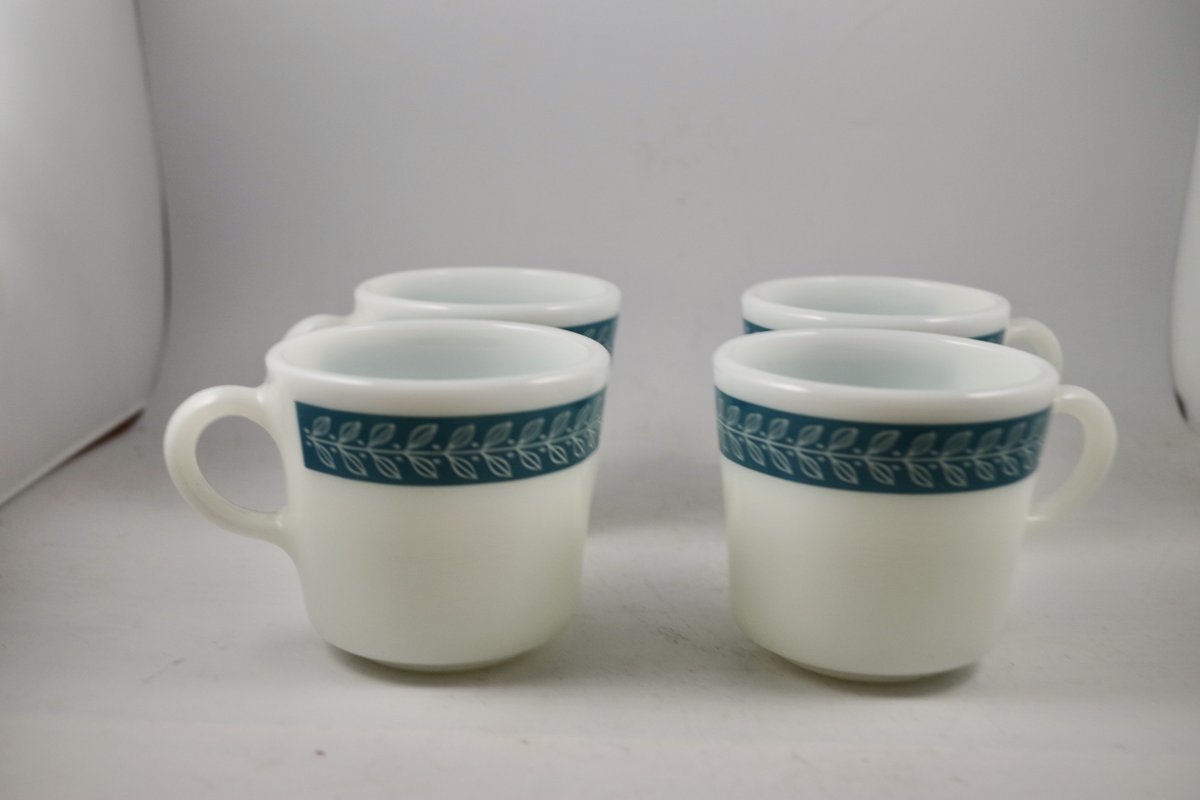 Pyrex Tableware Mugs etsy.me/40KePch via @Etsy #etsy  #etsyshop  #EtsySeller  #etsyvintage
#etsypyrex #pyrex #pyrexmugs  #Glassware  #etsysellsvintage