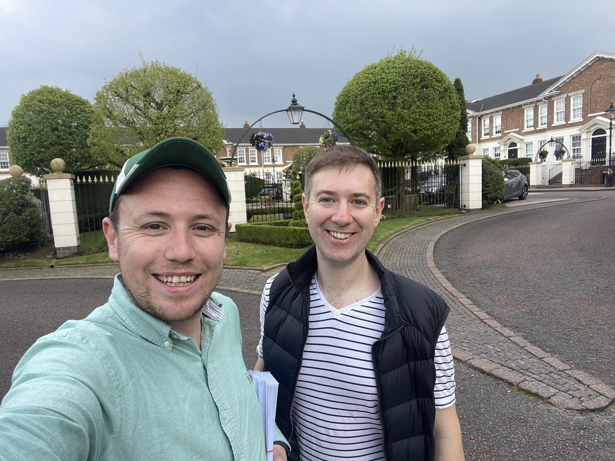 JonesNick_UK's tweet photo. Super afternoon out and about speaking to residents across Pilkington Park #reportingback
Great support with many already voted by post. #torydoorstep https://t.co/ySVNsqjWzn