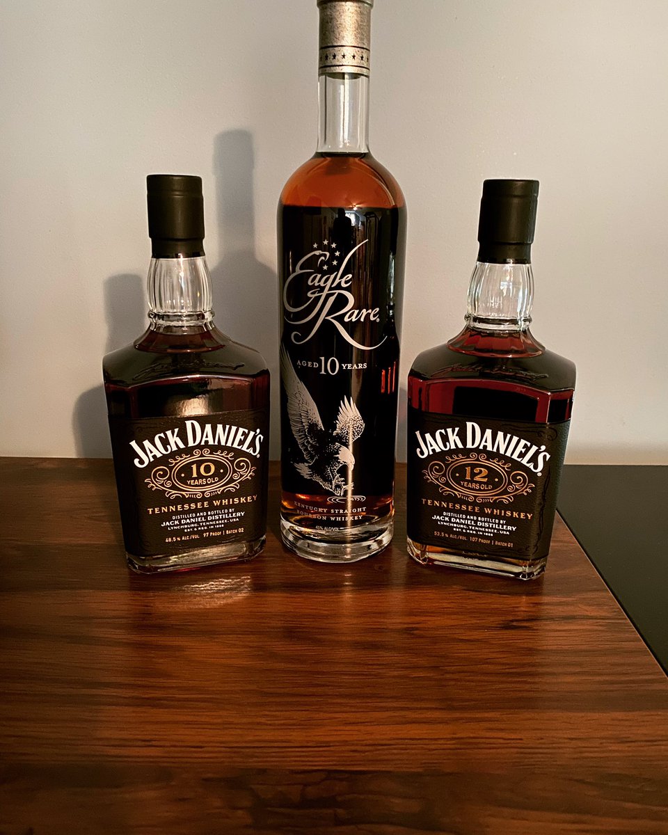 KennethScercy's tweet photo. Weekend score! 
#JackAgesSeries #jackdanielswhiskey
#eaglerare #buffalotrace https://t.co/lmMKwVIIpw