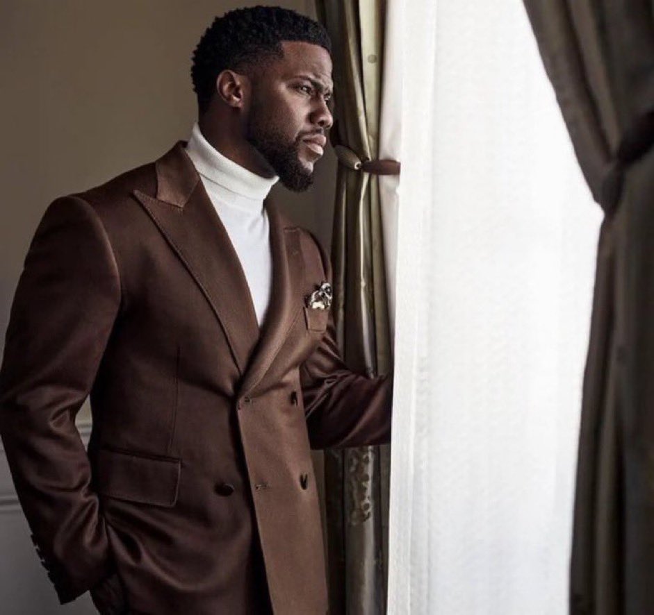 I will be at comic con tomorrow just to bully <a href="/NobodyyyyyyyJB/">Josh ‘Nobodyyyyyyy’</a>