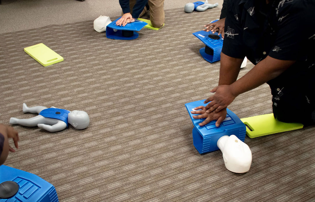 FPAcademy__'s tweet image. Want to make a difference? Join us and level up your safety game at fpacademy.ca
-
#fpacademy
#CPR
#cprclass
#CPRtraining
#emergencymedicalservice
#firstaid
#elderlycare
#Emergencyresponse
#emergencyfirstaid
#employeetraining
#EMS