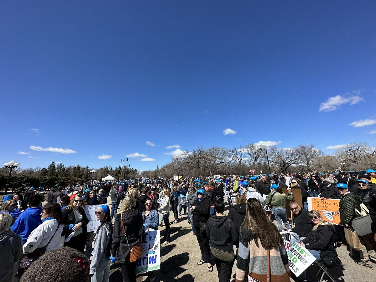 SaskTeachersFed's tweet photo. We’re making noise for public education! #MakeNoise4Ed

It’s time the government invests in our students and teachers! https://t.co/UFiXW9mCyk