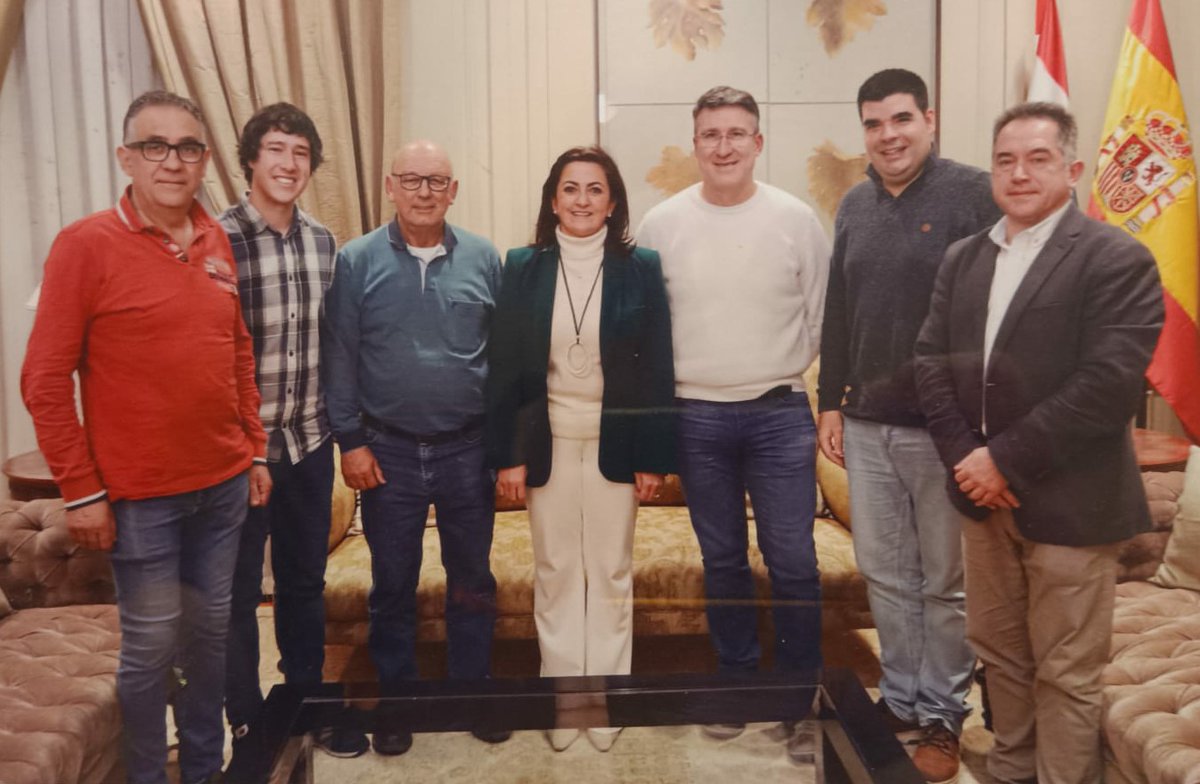 FRiojanadePesca's tweet photo. Gracias a la reunión celebrada con @conchaandreu  en Febrero, se acordó modificar la reciente Ley de Patrimonio y Biodiversidad. 
Tras el diálogo y el entendimiento con  @lariojaorg @medioambientelarioja 
la fed. riojana de pesca puede comenzar con todas sus actividades. https://t.co/iCTSTF9y8y