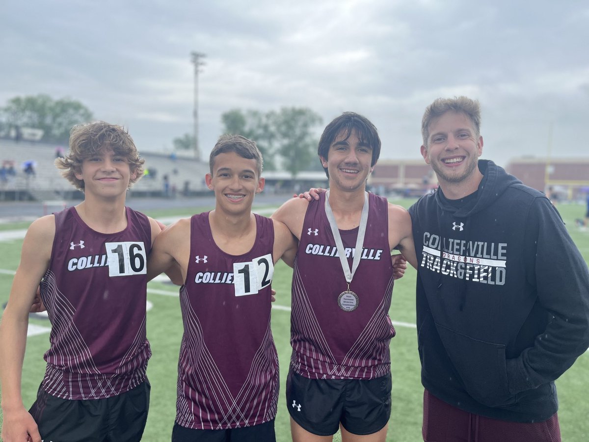 CHS_DragonTrack's tweet photo. It was PRs all around for the 1600 - Ty Durst (4:44), Andrew Graham (4:43) and 3rd place for Reid Gulstrom (4:30) ⁦@GoDragonsGo_⁩ https://t.co/oU8L3qlTvK