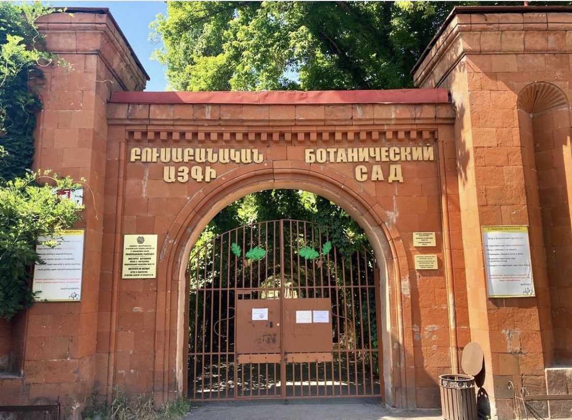 IC_ArmenianMyco's tweet photo. We have 2 incredibly exciting announcements 🍄
First, our collaborators at the A. Takhtajyan Institute of Botany in Yerevan, Armenia have just opened the molecular biology lab! This lab was fully renovated largely thanks to the support from generous donors from our Go Fund Me!🇦🇲 https://t.co/EvbB3ucnG4