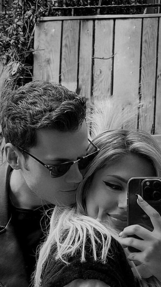 vanessayim_'s tweet image. hepinizden ment rt istiyorum bu twite 

TekDerdimiz AyTol