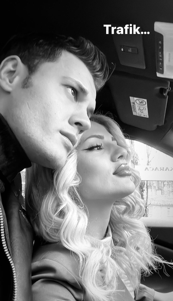 vanessayim_'s tweet image. bize olan güveniniz bizim size olan sevgimiz o kadar güzel bir şey ki sizi çok seviyoruz sonuna kadar arkanızdayız

TekDerdimiz AyTol