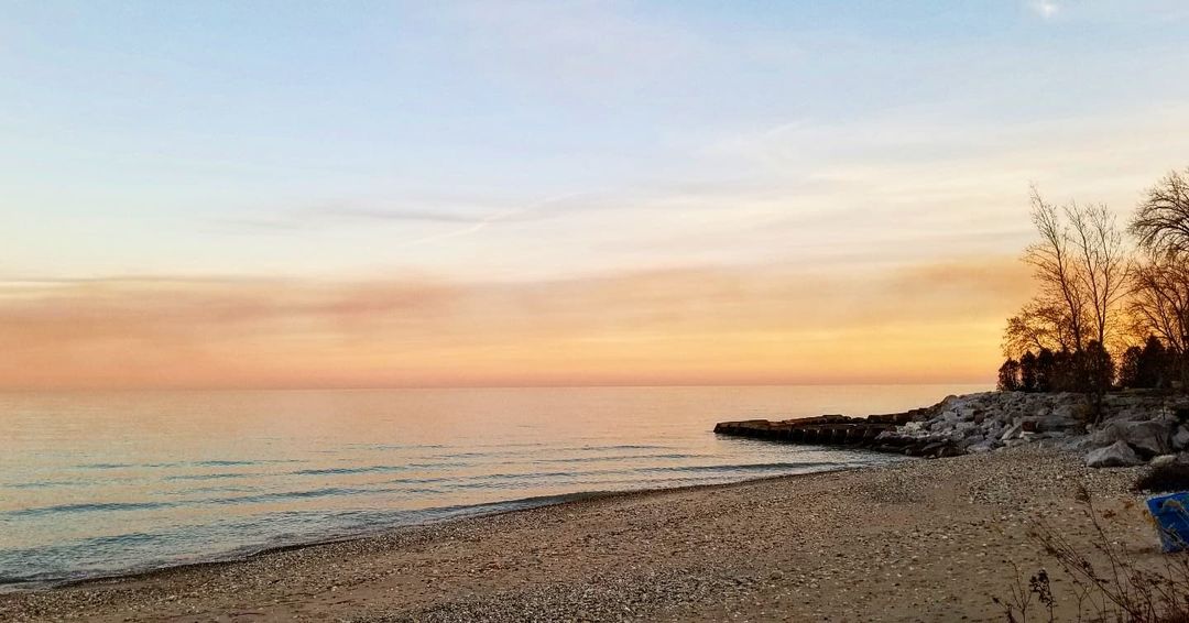 This view never ever gets old 🤩

📍 Prairie Shores of Lake Michigan

#VisitPleasantPrairie #KenoshaCounty #TravelWI #LakeMichigan