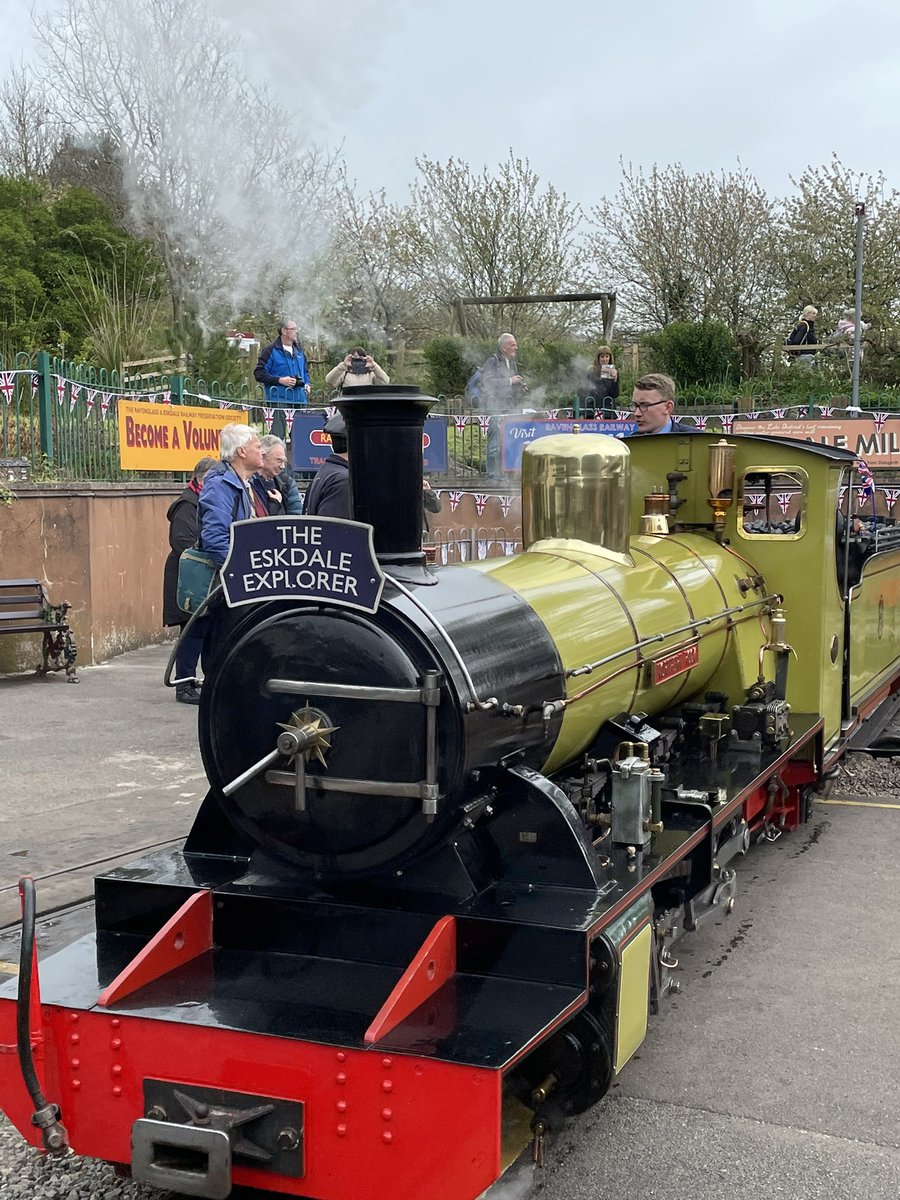 rersteam's tweet photo. Thatβs all for today - back tomorrow for day 2 #GalaWeekend #BankHolidayWeekend - book tickets online or at the ticket office on the day. Lots of engines, steam and much much more π https://t.co/ZvjtDP15Ig