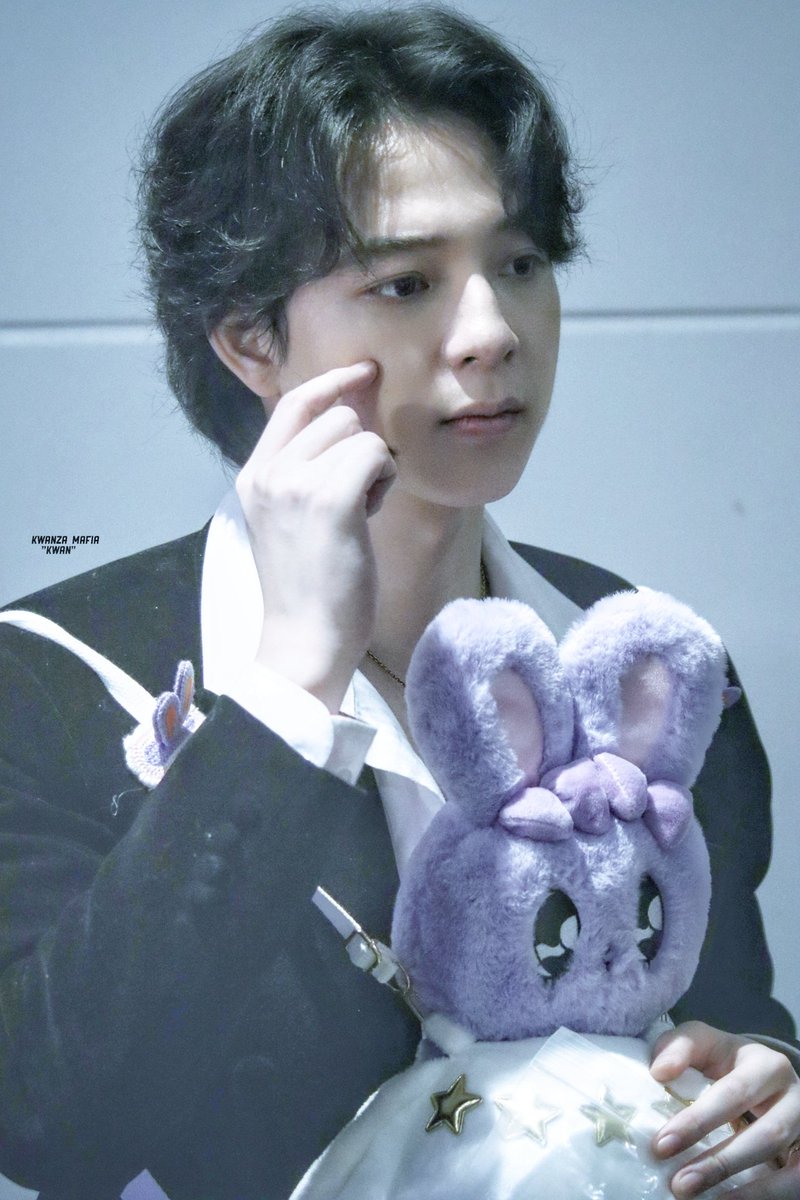 KwanzaMafia's tweet photo. จิ้มแก้มแบบฮาร์ดคอร์
#KONNECEVExBAS
#บาสเด็กอ้วนที่แท้จริง
#𝕜𝕨𝕒𝕟𝕫𝕒𝕞𝕒𝕗𝕚𝕒 📸 https://t.co/5QSq6K7KdG