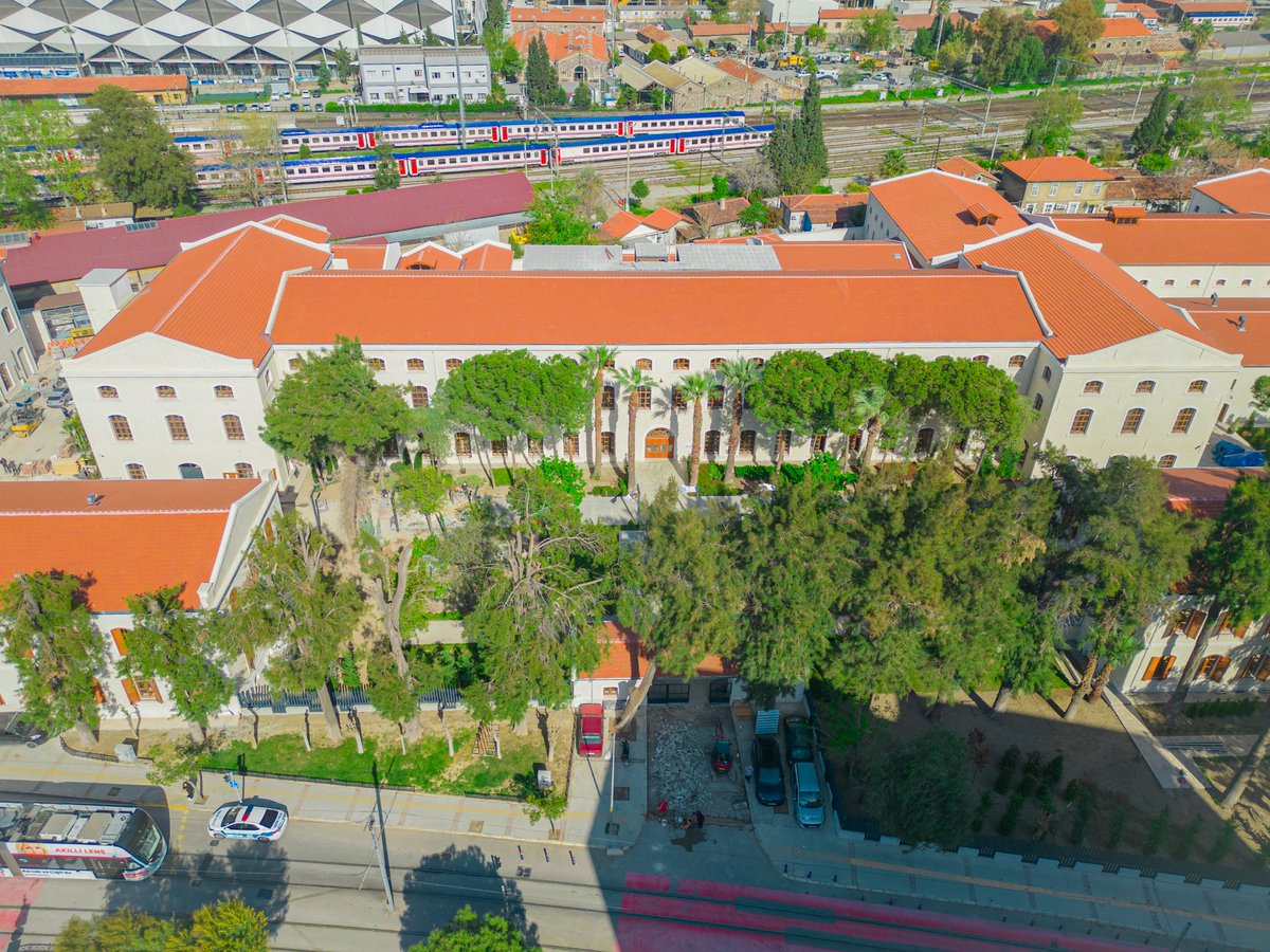 RTErdogan's tweet photo. İzmir’imizin cazibesini artıracak nice eserimize bugün İzmir Kültür Sanat Fabrikası’nın açılışıyla bir yenisini ekledik. Şehrimize hayırlı olsun.