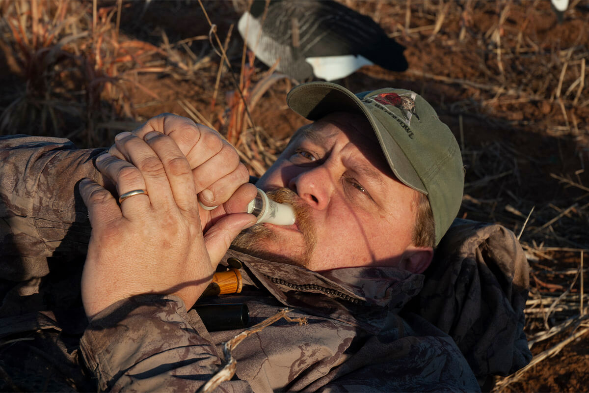 OUTDChannel's tweet photo. Trey Crawford, a three-time world champion and Champion of Champions, passed away at the age of 63 after a reported battle with cancer. Here's his story via @WILDFOWLMag: https://t.co/k16vv470jS

#FindYourAdventure #TreyCrawford #hunting #cancer #duck #duckhunting #duckcalling https://t.co/cMfvyJDmvc