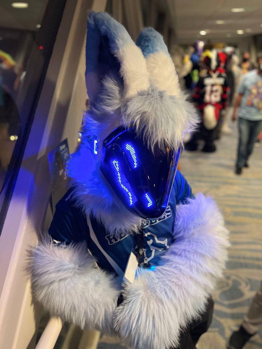 <a href="/RedMoonHawk/">Deertailcreations</a> Beep Boop 💙