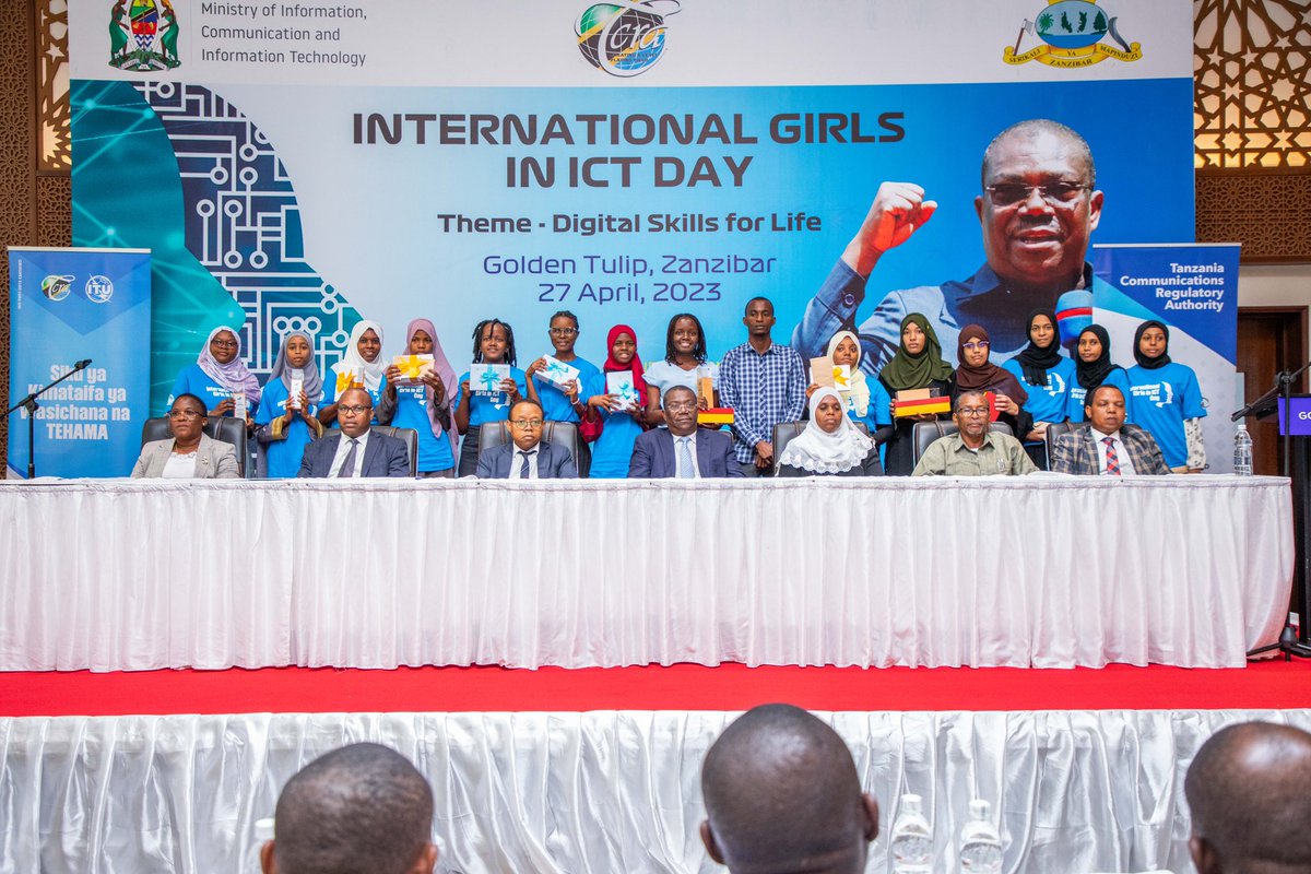 liliebite's tweet photo. After 4 day training on design thinging provided by @TCRA_Tz i am Excited to see how technology can make a positive impact to the society and empower women!
#innovation #InternationalGirlsinICTDay https://t.co/RMJGXti2bk
